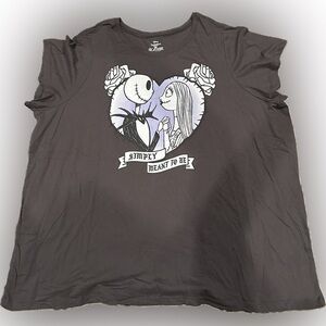 ⭐️ EUC Torrid size 6 nightmare before xmas tshirt (washed but not actually worn)